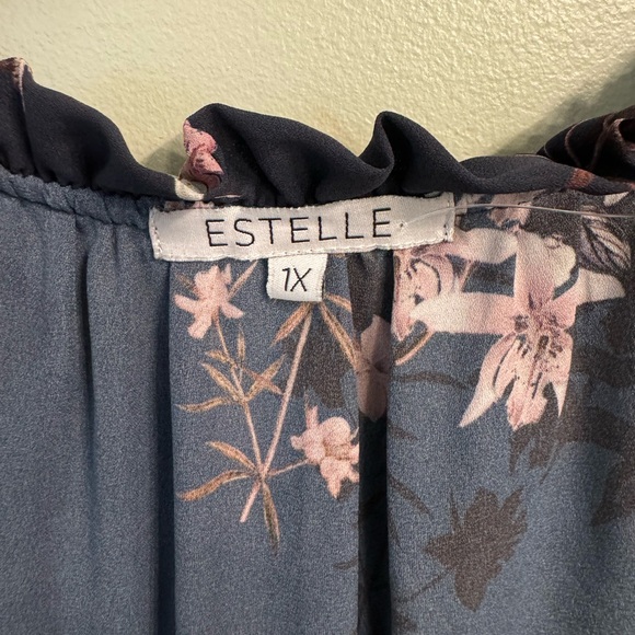 Estelle Floral Blouse Navy 1X - Picture 2 of 6